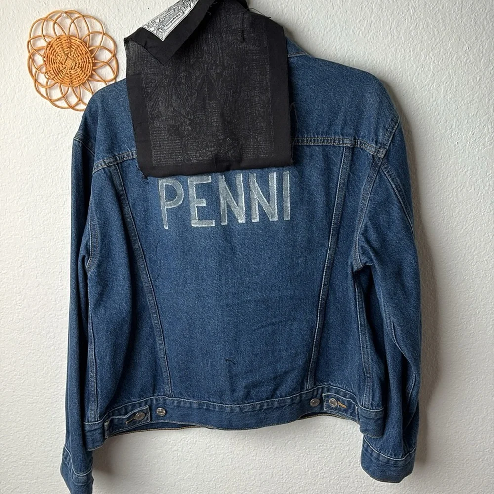 Upcycled Levi's Classic Blue Denim Jacket with Manga Patches - Picture 6 of 6